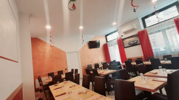 Pizzeria Arcobaleno inside