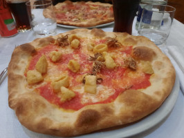 Pizzeria Un Posto Al Sole food