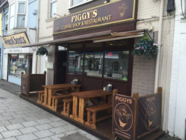 Piggys Coffee Shop And outside