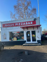 Amigos Pizza outside