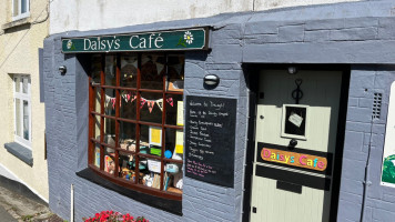 Daisy's Cafe inside