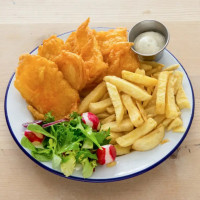 FLADDA Fish Chips food