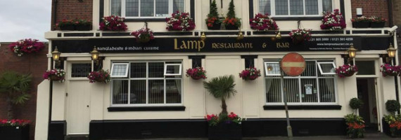 Lamp Restaurant&bar outside