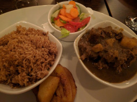 Lulu's Caribbean Cuisine food