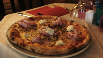 Pizzeria Piccadilly food