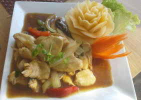 Spice Thai Kitchen food