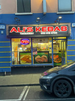 Ali's Kebab outside
