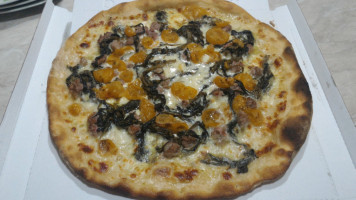 Pizzeria Da Marino E Sabrina food