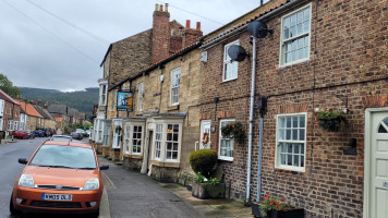 The Anchor Inn outside