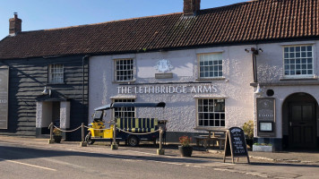 Leithbridge Arms outside