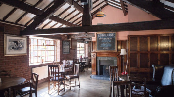 The Crewe Arms inside