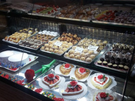 Pasticceria Luini food