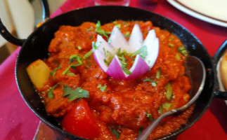 Saffron Tandoori food