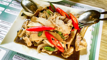 Janya Thai Wok food