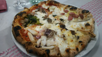 Pizzeria Da Tonino food