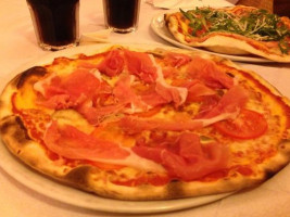 Pizzeria Al Bacio Di Berardi Maria Gianna C inside