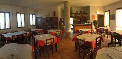 Trattoria Da Franco inside