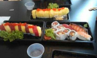 Sushi Point food