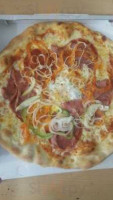 Pizza Milano Bastogne food