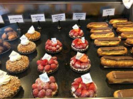 Patisserie Chantilly food