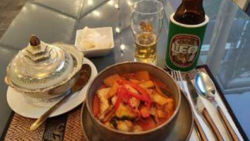 Phaya Thai food