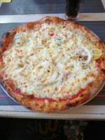 Le Marbrier Pizzeria food