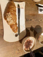 Le Pain Quotidien food