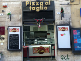 Pizzeria Setaccio inside
