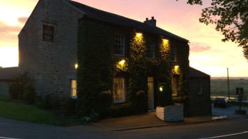 The Shoulder Of Mutton Inn outside