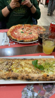 Pizzeria Sandropizzettata food
