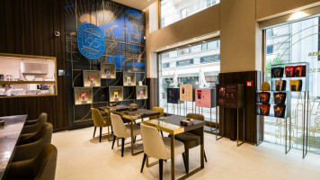 Flagship Store Lavazza food