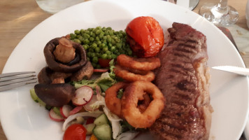 The Cholmeley Arms food