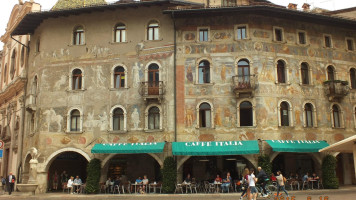 Caffe' Italia food