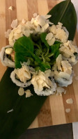 Tonno Salmone Sushi food