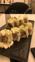 Tonno Salmone Sushi food