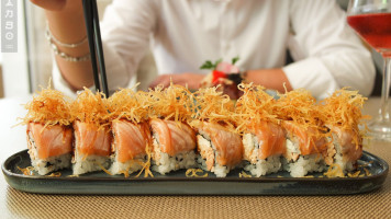 Tango Sushi Fusion food