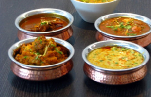Tandoori Parlour food