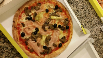 Pronto Pizza Da Asporto food