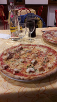 Pizzeria Al Pozzo food