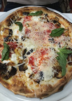 Pizza Uno Di Picone E Garaffa food