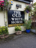 The Old White Horse outside