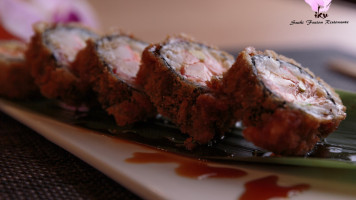 Iku Sushi food
