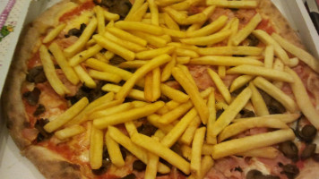 Fantasy Pizza Fratelli Apuzzo food