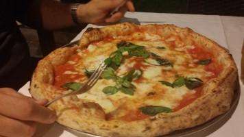 La Villetta food