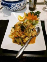 Naa's Thai Cuisine food