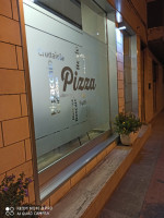 Pizzeria Saracino Leonardo outside
