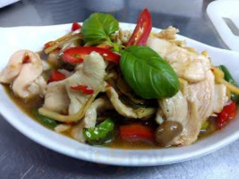 Enjoy Thai Food Olari food