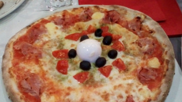 Pizzeria Da Paola E Luigi food