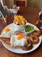 The Atmospheric Railway Inn food