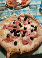 Pizzeria 0574 food